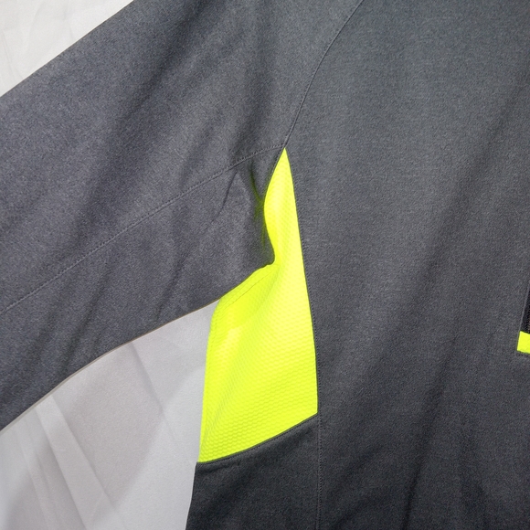 NWT Under Armour MSU 1/4 Zip Pullover Jacket Adult XL Semi Fit Missouri Bears - Picture 4 of 16